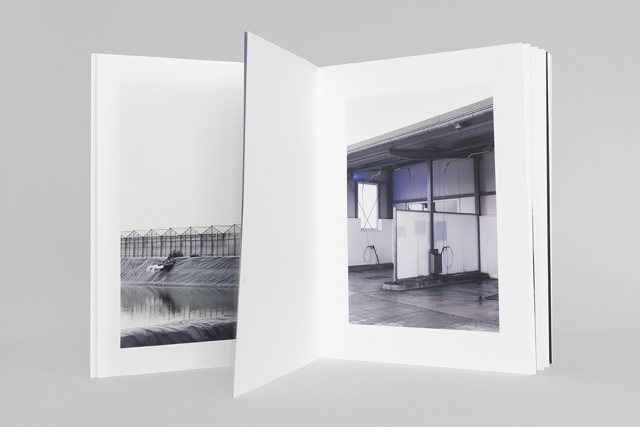 Anja Segermann: MEMBRA DISIECTA, 2020. Buch, 21,5 × 28 cm, 96 Seiten, Auflage von 15 nummerierten Exemplaren.