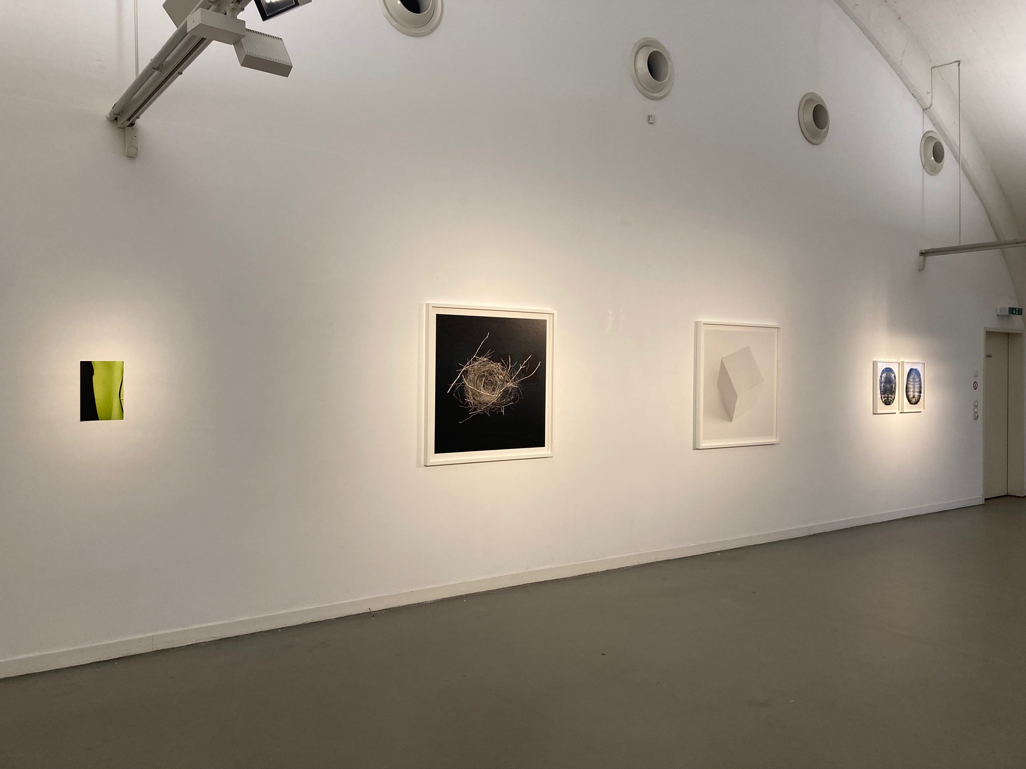 Gisela Bullacher: circum.ringsum, Ausstellungsansicht in der Freien Akademie der Künste Hamburg, 2021.